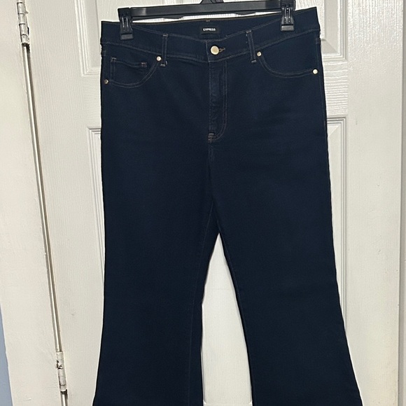 Express Denim - Express 70’s Dark Flare Jeans ✅